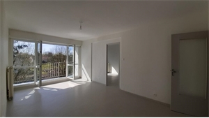 t4 à la location -   70800  SAINT LOUP SUR SEMOUSE, surface 77 m2 location t4 - UBI480179456
